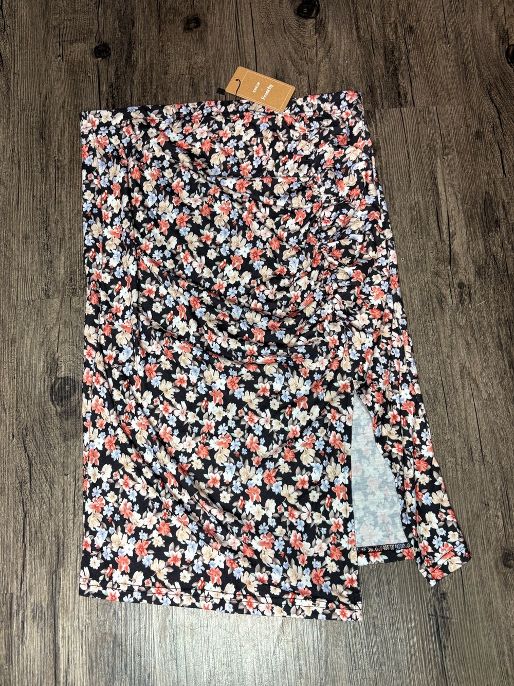 SHEIN X Frenchy Black Ditsy Floral Ruched Side-Slit Pencil Skirt Pull On Stretch - Picture 2 of 10
